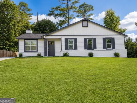 7791 Chase Woods Dr, Jonesboro, GA 30236