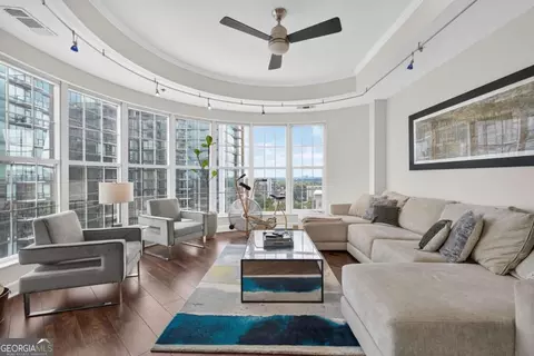 325 E Paces Ferry Rd NE #1702, Atlanta, GA 30305