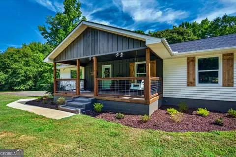 Exterior - 214 Floyd Rd, Pine Mountain, GA 31822 photo 8 of 13