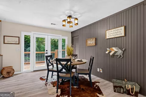 Dining - 214 Floyd Rd, Pine Mountain, GA 31822 photo 1 of 4