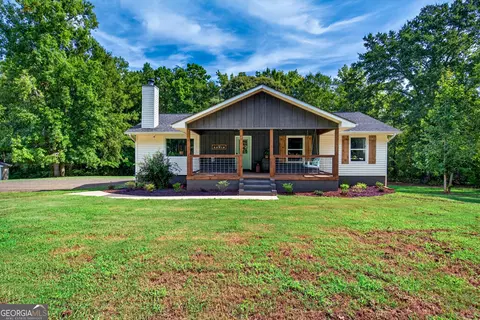 Exterior - 214 Floyd Rd, Pine Mountain, GA 31822 photo 6 of 13