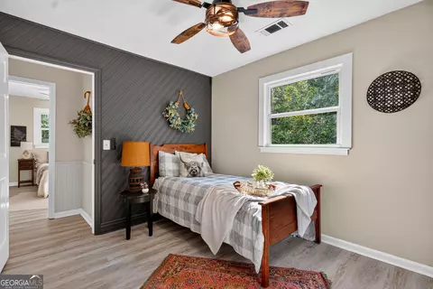 Bedroom - 214 Floyd Rd, Pine Mountain, GA 31822 photo 3 of 6