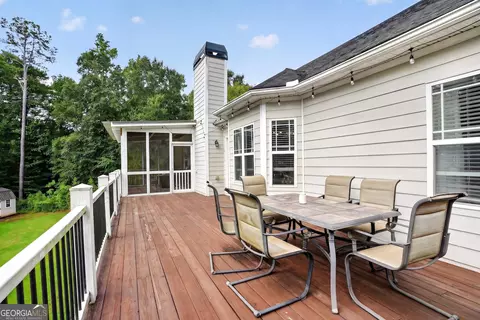 Exterior - 171 Windsor Ct, Williamson, GA 30292 photo 4 of 8