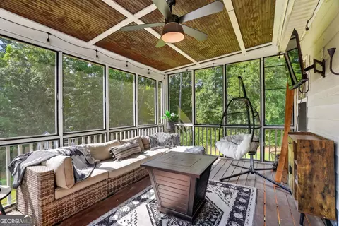 Exterior - 171 Windsor Ct, Williamson, GA 30292 photo 3 of 8