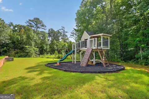 Exterior - 171 Windsor Ct, Williamson, GA 30292 photo 8 of 8