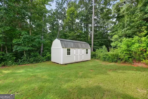 Exterior - 171 Windsor Ct, Williamson, GA 30292 photo 7 of 8