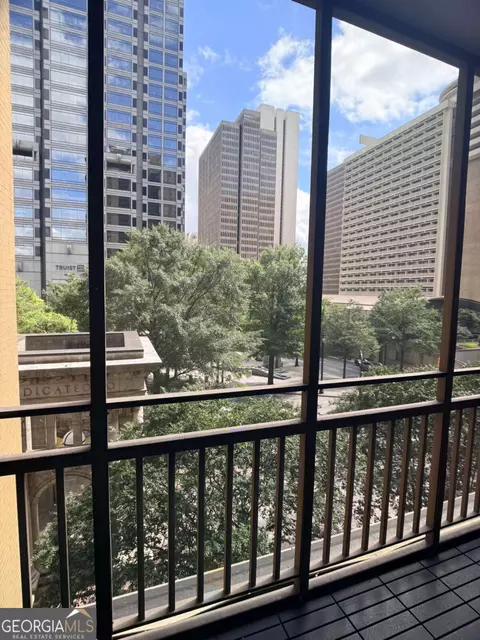 300 Peachtree St NE #4F, Atlanta, GA 30308