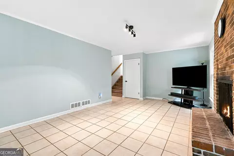 Living - 1050 Skyline Dr, Covington, GA 30014 photo 5 of 6