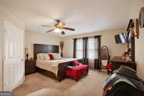 Bedroom - 227 Shady Ln, Williamson, GA 30292 photo 1 of 5