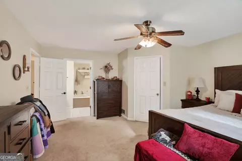 Bedroom - 227 Shady Ln, Williamson, GA 30292 photo 2 of 5
