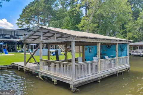 Exterior - 121 W Entrekin Rd, Cobb, GA 31735 photo 12 of 25