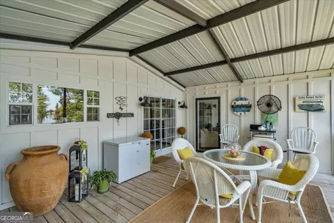 Exterior - 121 W Entrekin Rd, Cobb, GA 31735 photo 8 of 25