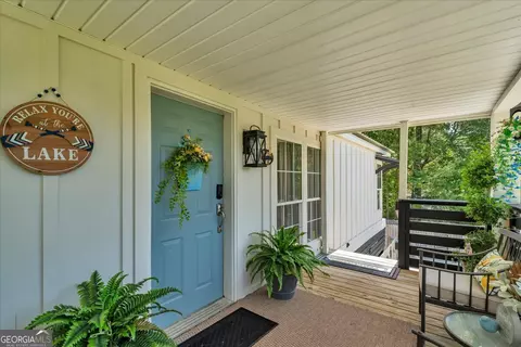 Exterior - 121 W Entrekin Rd, Cobb, GA 31735 photo 9 of 25