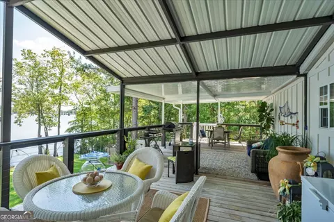 Exterior - 121 W Entrekin Rd, Cobb, GA 31735 photo 5 of 25