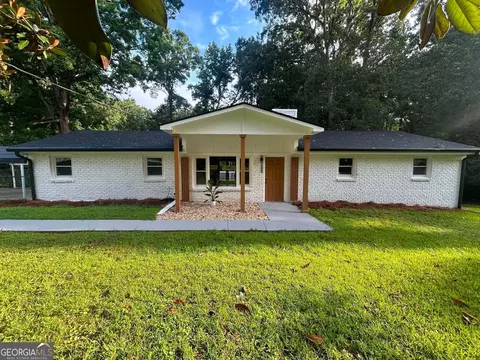 1018 Oakton Dr SW, Marietta, GA 30060