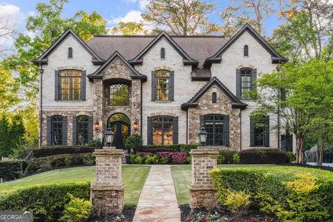 1686 Montcliff Ct, Decatur, GA 30033