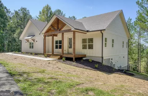 99 Loftis Mtn Trl, Blairsville, GA 30512