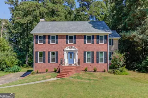 1162 Melton Dr SW, Lilburn, GA 30047