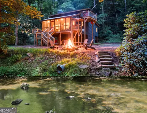 54 Dixon Ln, Clayton, GA 30525