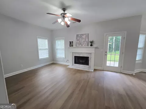 Living - 115 Jasmine Ln, Lagrange, GA 30241 photo 1 of 5