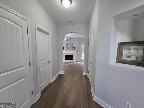 Entry Way - 115 Jasmine Ln, Lagrange, GA 30241 photo 1 of 1