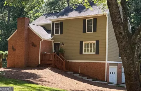 2369 N Forest Dr, Marietta, GA 30062