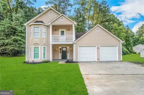 3920 Melanie Woods Dr, College Park, GA 30349