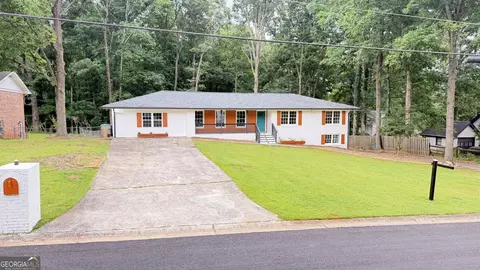 5698 Crestwood Dr, Stone Mountain, GA 30087