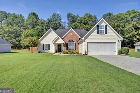 514 Hamlet Dr, Loganville, GA 30052
