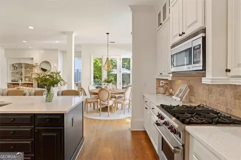 Kitchen - 12729 Lecoma Trce, Milton, GA 30004 photo 9 of 10