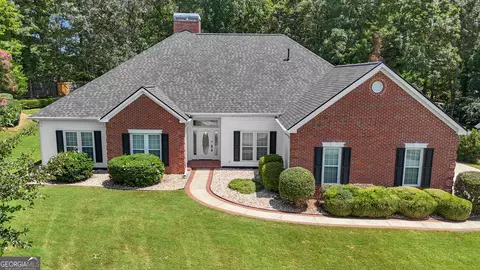 704 Cirrus Ct, Peachtree City, GA 30269