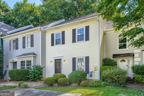 594 Harcourt Pl SE, Marietta, GA 30067