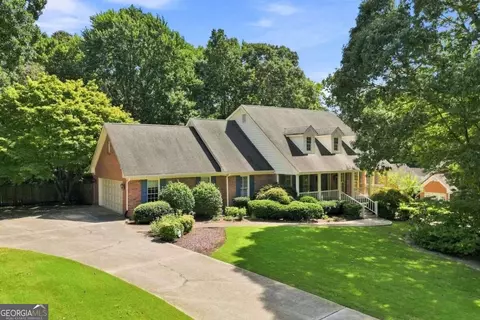 2170 Lullwater Ct, Lawrenceville, GA 30043