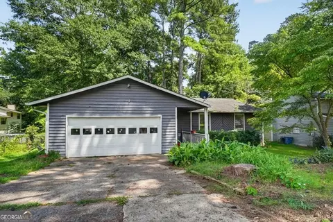 552 Autumn Dr, Riverdale, GA 30274
