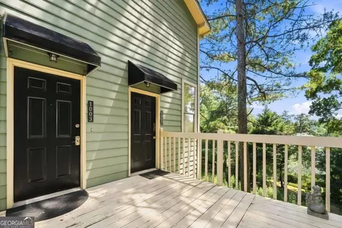 1003 Canyon Point Cir, Roswell, GA 30076