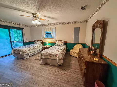 Bedroom - 195 Cedar Ln, Dillard, GA 30537 photo 6 of 9