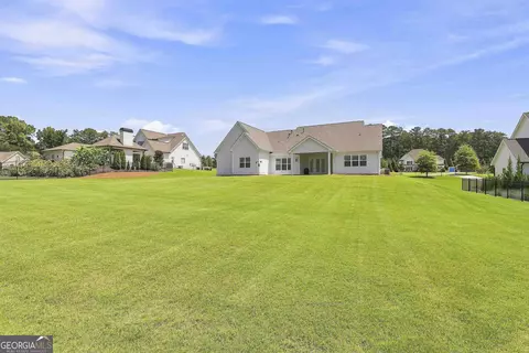 Exterior - 115 Grae Ct, Tyrone, GA 30290 photo 9 of 11