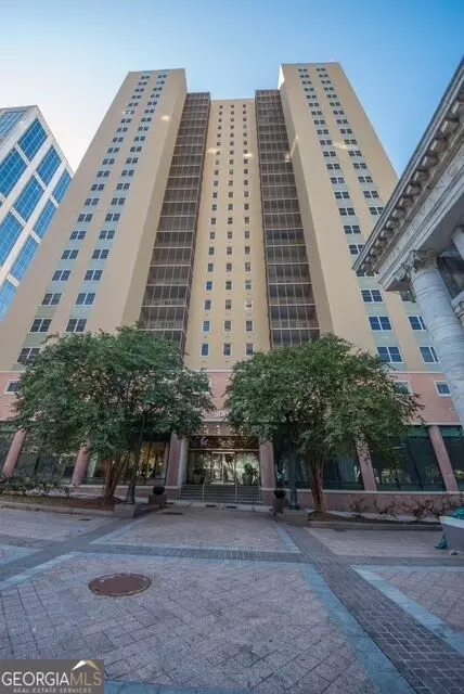 300 Peachtree St NE #11C, Atlanta, GA 30308