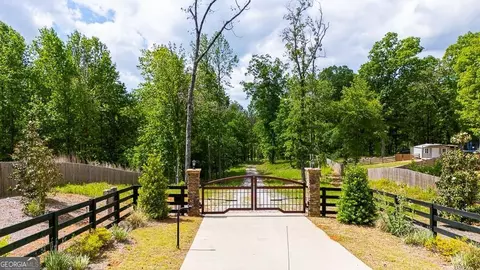 352 Mulberry Rd, Winder, GA 30680 photo 2