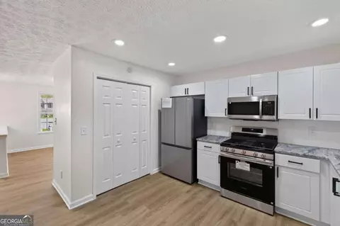 Kitchen - 1278 Lynx Ct, Hampton, GA 30228 photo 1 of 2