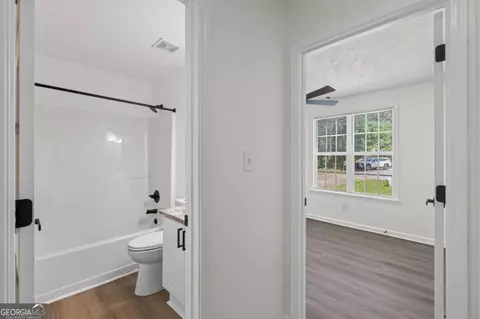 Entry Way - 1278 Lynx Ct, Hampton, GA 30228 photo 6 of 7