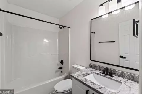 Bath - 1278 Lynx Ct, Hampton, GA 30228 photo 1 of 3