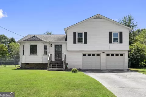 1560 Rose Garden Ln, Loganville, GA 30052