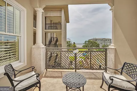 1015 Beachview Dr #206, Saint Simons Island, GA 31522