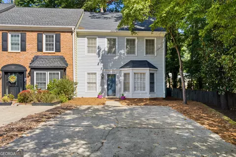 599 Saint James Walk SE, Marietta, GA 30067