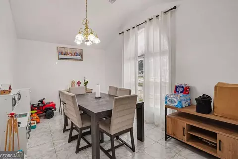 Dining - 256 Galway Ln, Hampton, GA 30228 photo 3 of 3