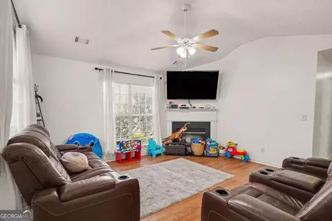 Living - 256 Galway Ln, Hampton, GA 30228 photo 1 of 1