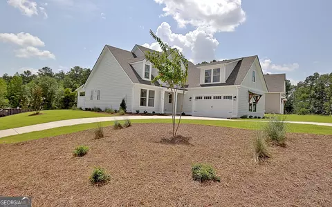465 Werner Way, Senoia, GA 30276
