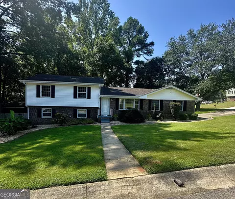 6892 Maddox Rd, Morrow, GA 30260