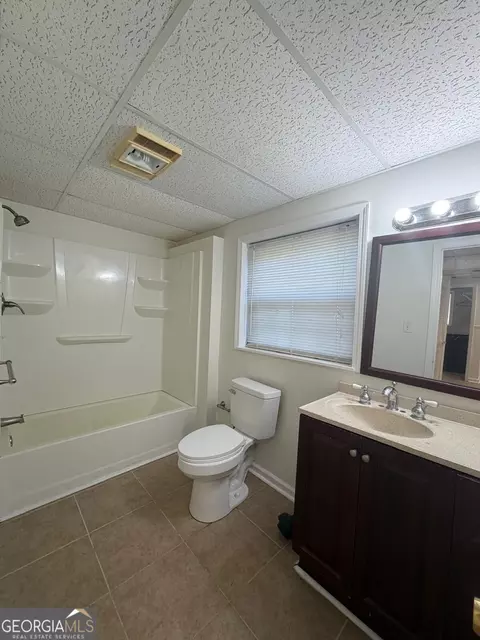 Bath - 6892 Maddox Rd, Morrow, GA 30260 photo 1 of 3